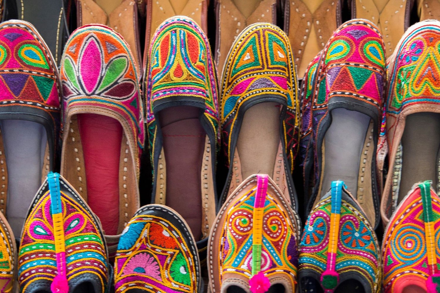india-khan-circuits-a-themes-fleurs-parfums-et-epices-jour-2