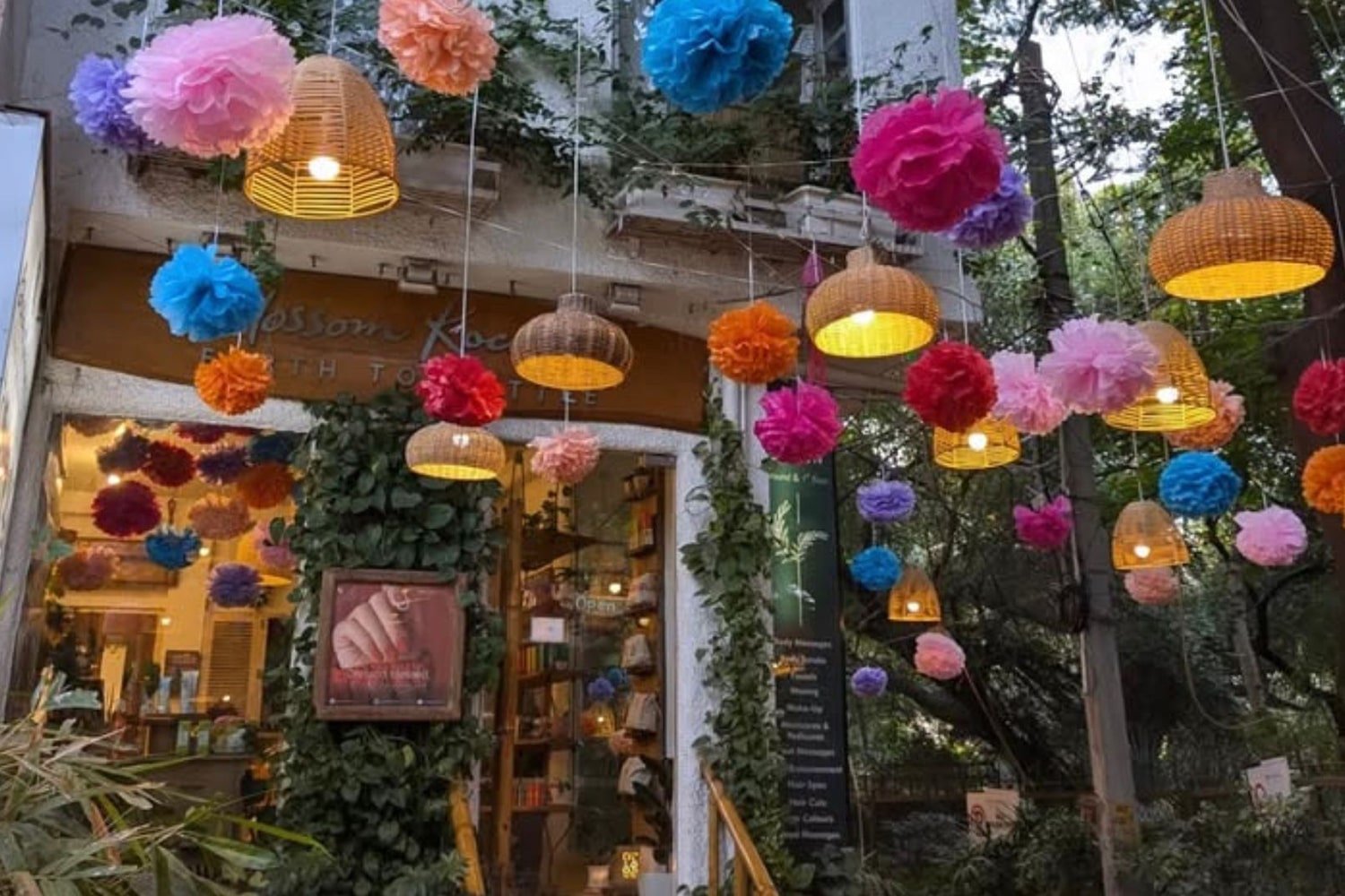 india-khan-circuits-a-themes-fleurs-parfums-et-epices-jour-3